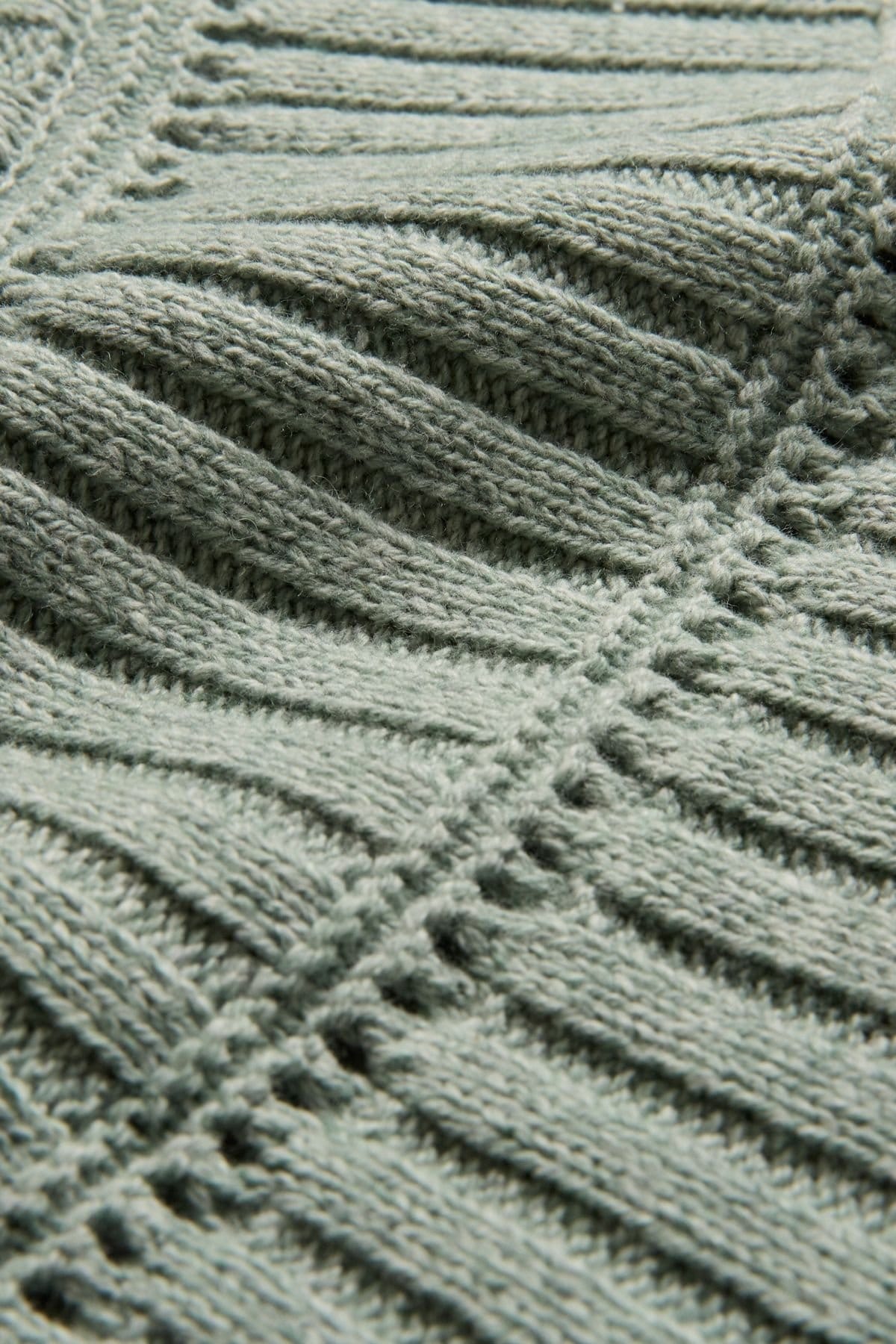 Celtic & Co Celtic & Co Women's Rib Stitch Yoke Oversized Jumper in Mint - 4