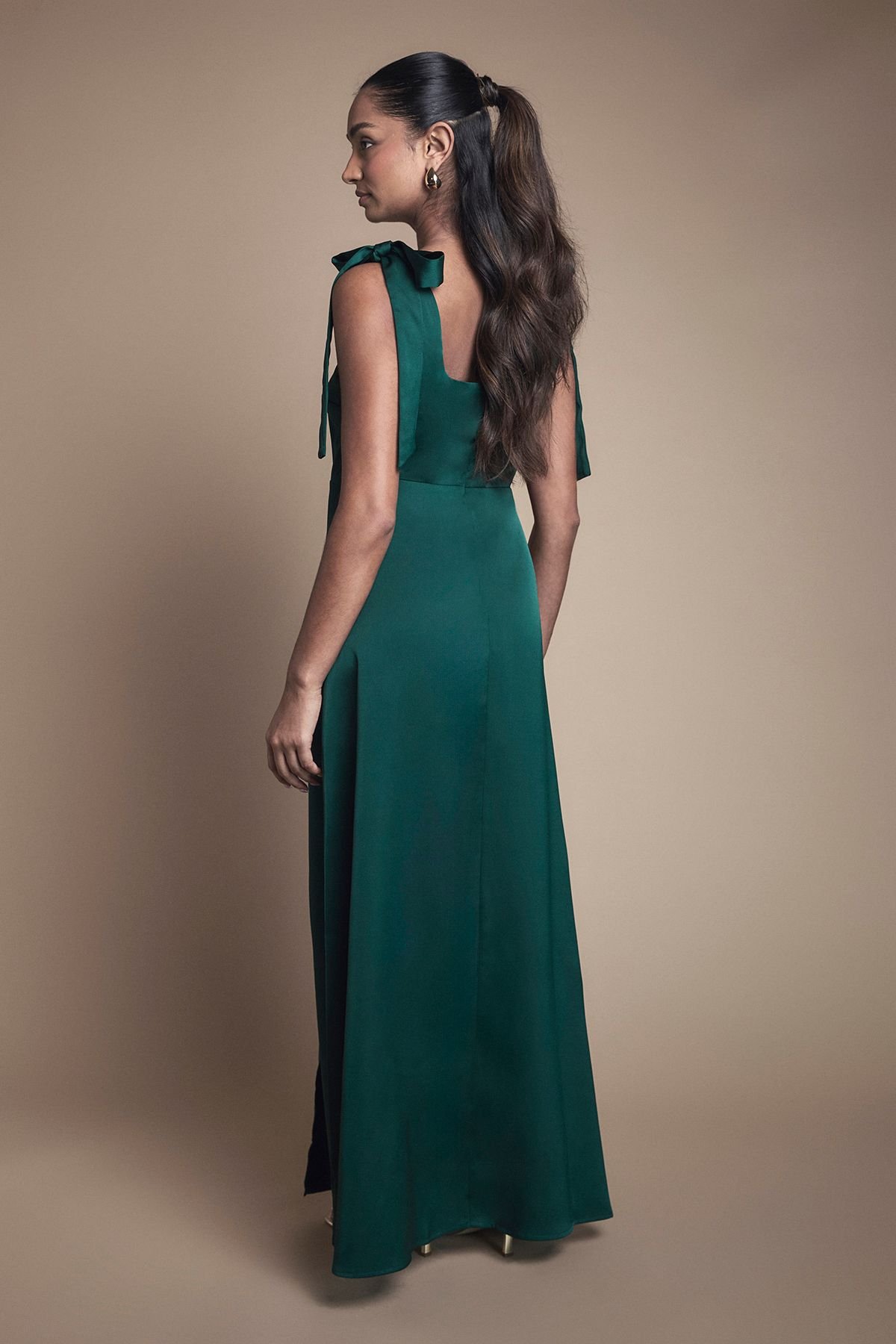 Oasis Oasis Women's Satin Tie Shoulder Midi Bridesmaid Dress in Emerald - 3