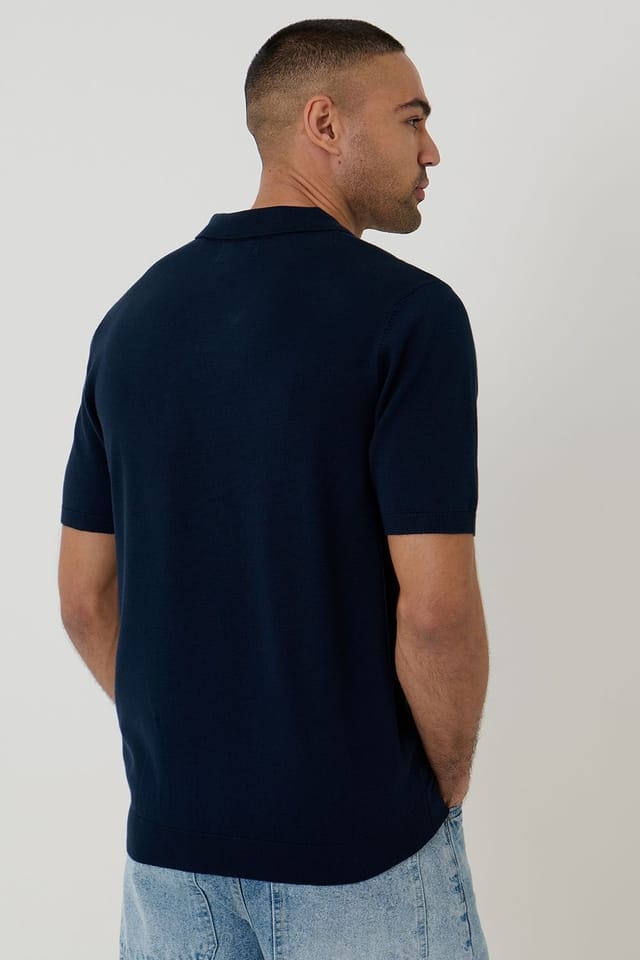 Threadbare Threadbare Men's Knitted Short Sleeve Trophy Neck Polo in Navy - 2