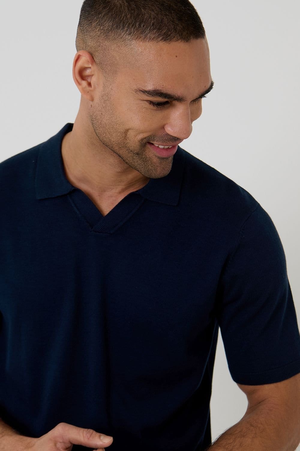 Threadbare Threadbare Men's Knitted Short Sleeve Trophy Neck Polo in Navy - 4