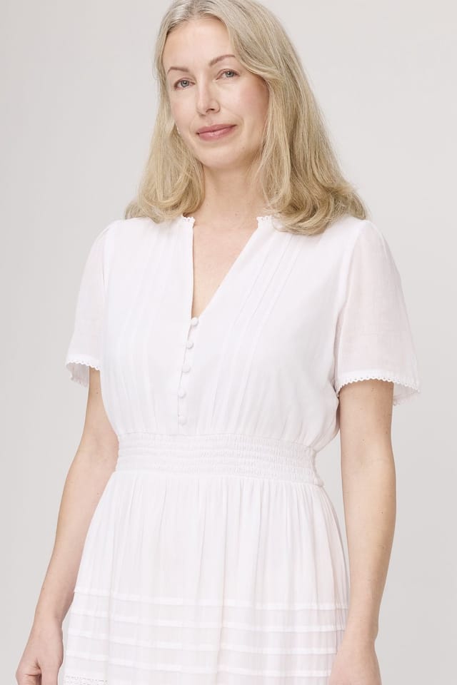 Finery London Finery London Women's Juniper Short Sleeve Cotton Midi Dress in Cool White - 2