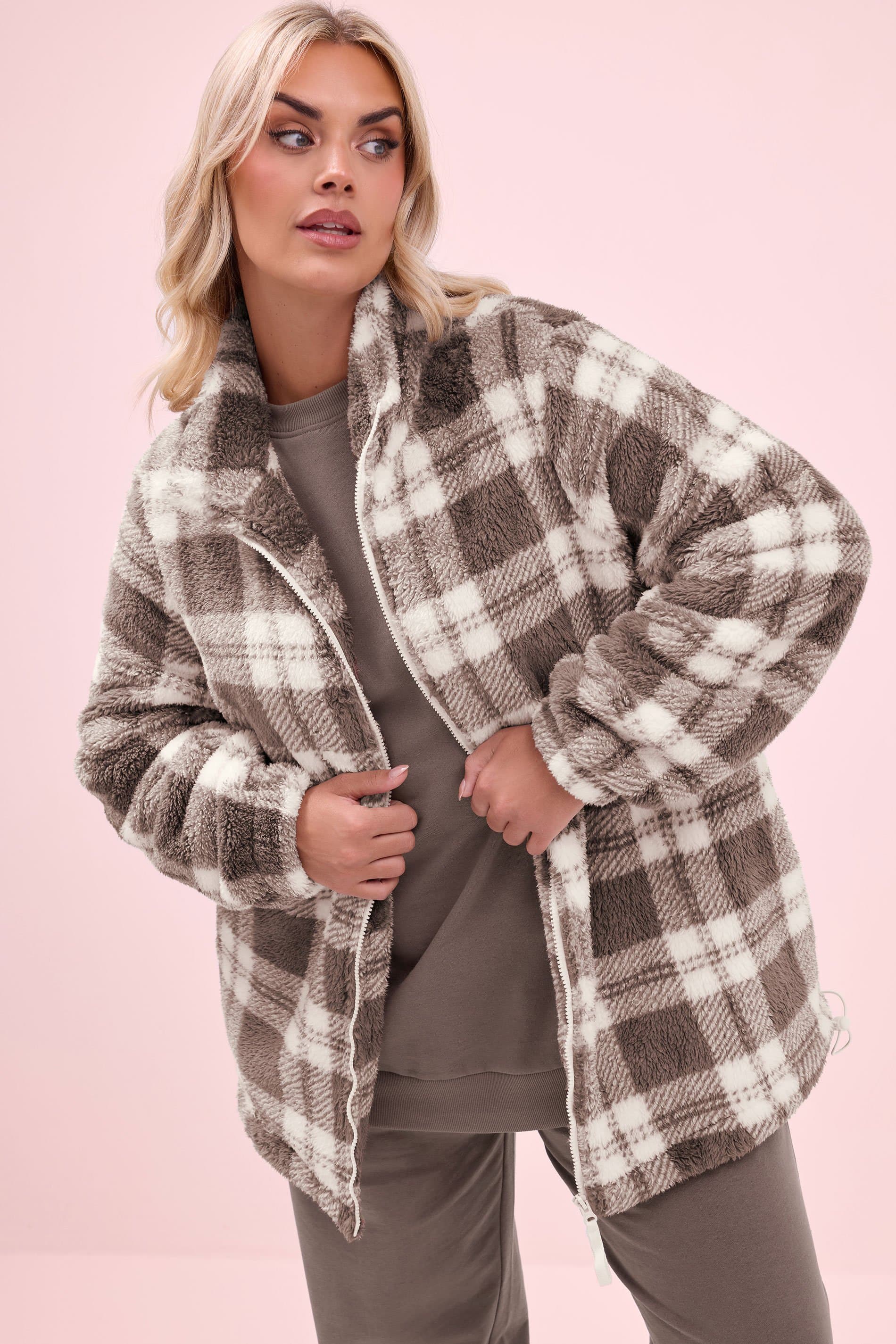 Yours Plus Size Brown Check Zip Through Fleece Jacket