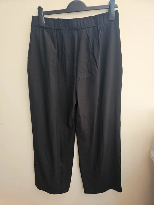 Stradivarius Stradivarius Black Wide Leg Trousers - Tall Range - Size UK 14 (EU 42)