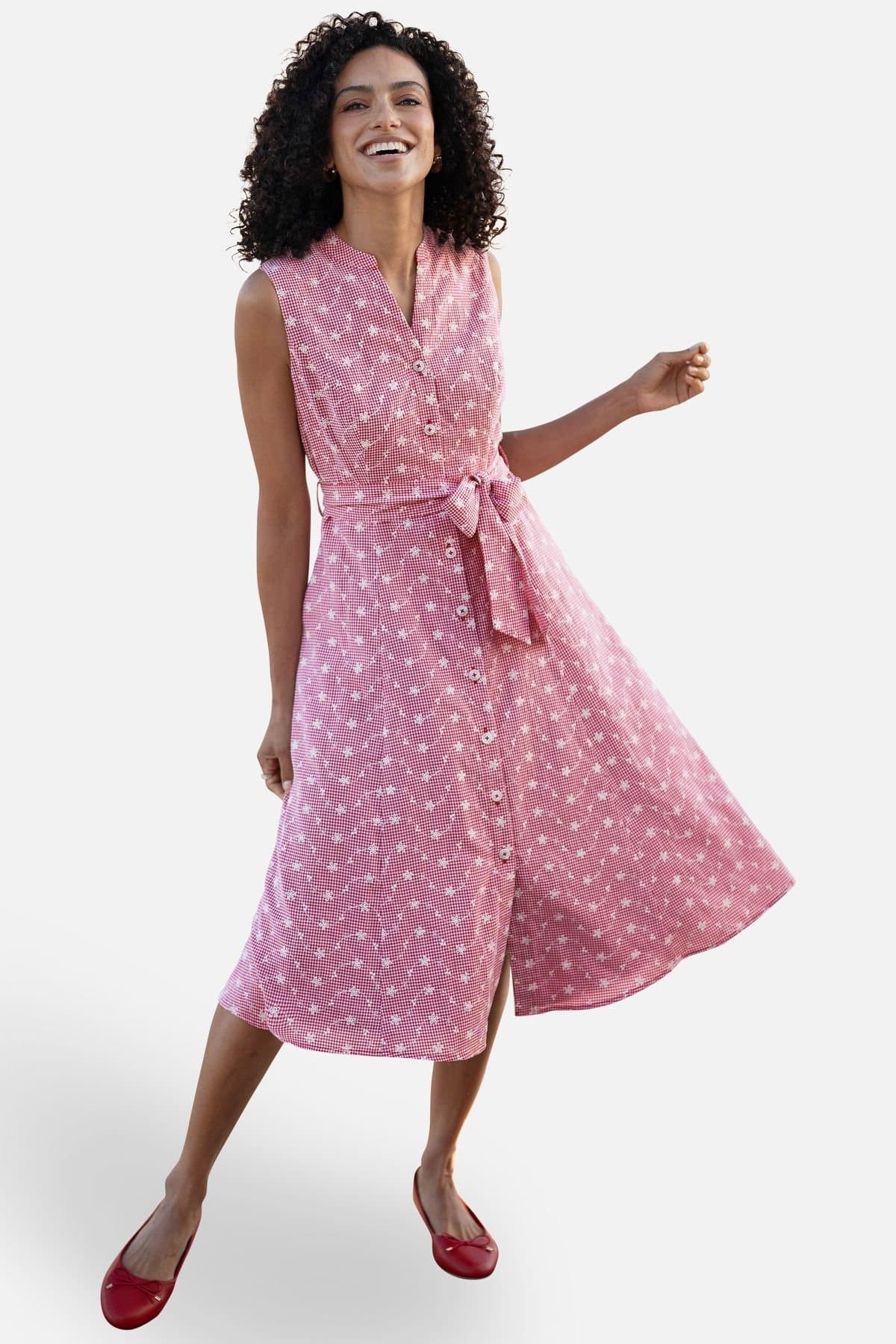 Yumi Yumi Women's Broderie Anglaise Embroidered Sleeveless Shirt Dress in Raspberry