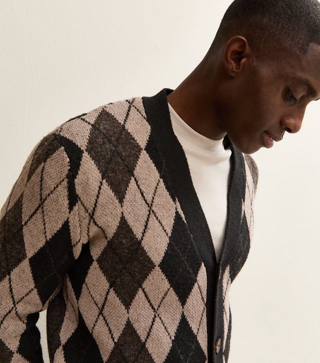 Only and Sons Men's Dark Brown Relaxed Argyle Pattern Cardigan Only and Sons New Look - 2