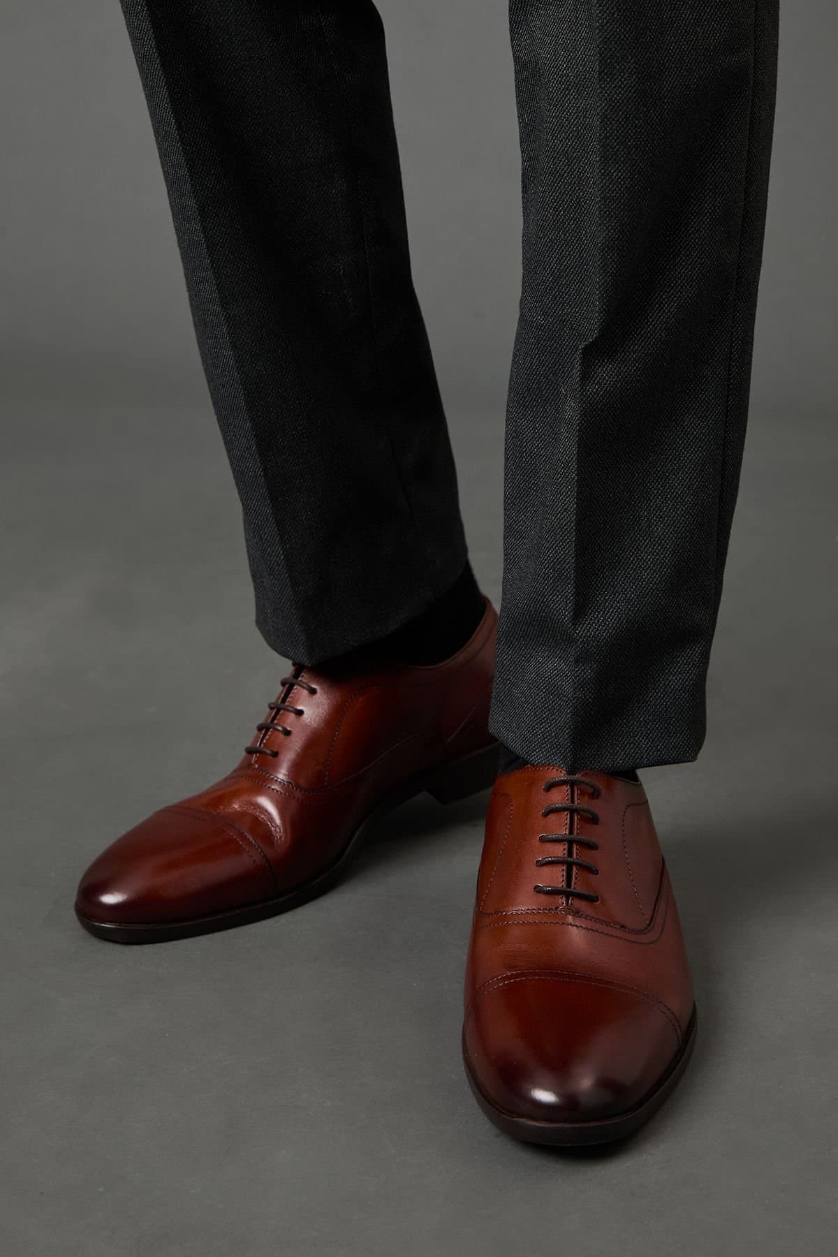 Burton Burton Men's Tan Leather Smart Oxford Toe Cap Shoes