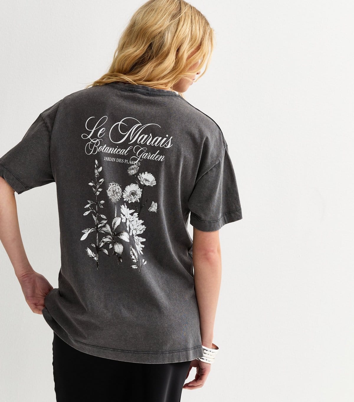 New Look Dark Grey Botanical Garden Graphic T-Shirt