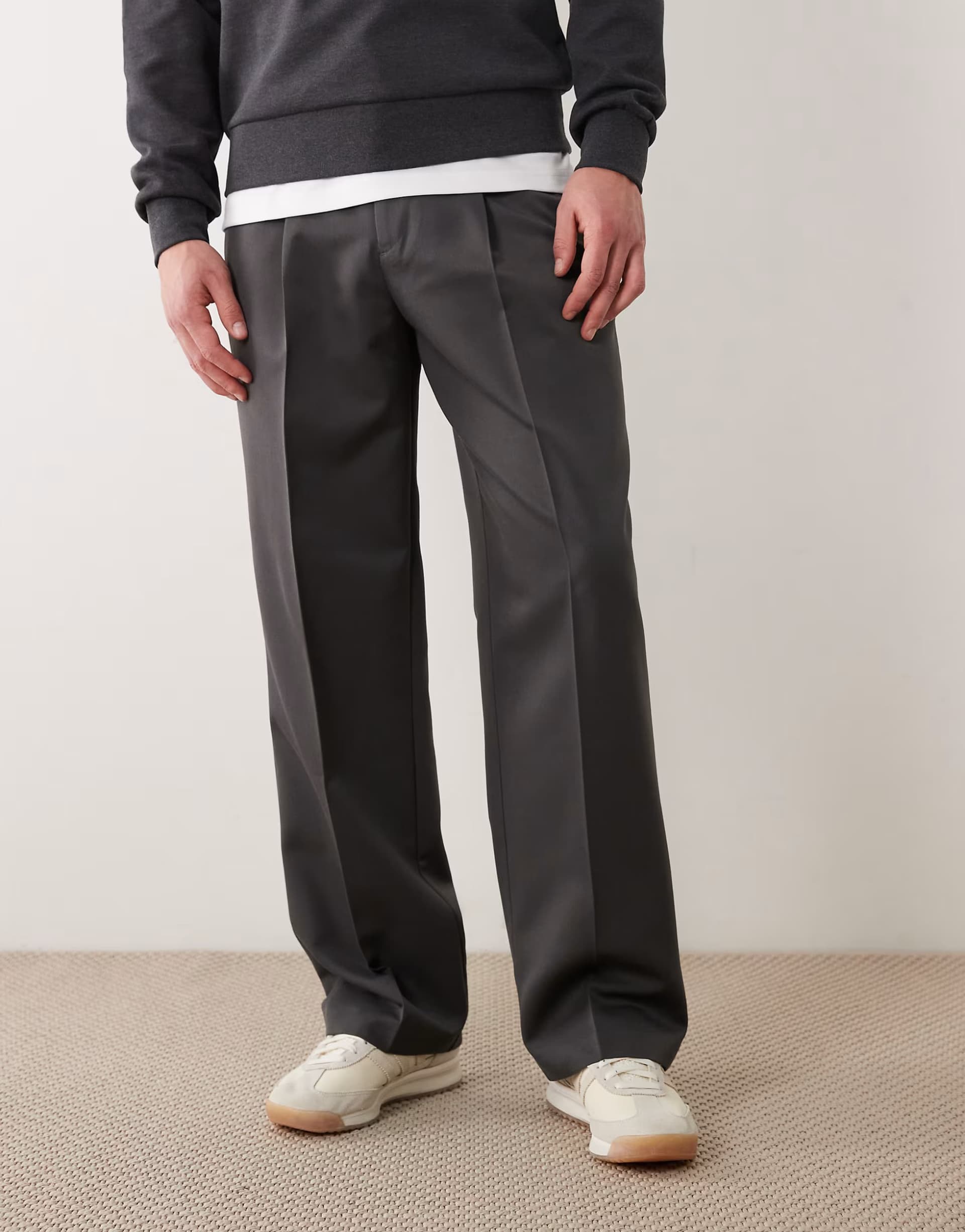 ASOS ASOS DESIGN smart pleated wide leg trousers in charcoal