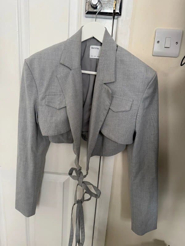 Bershka Cropped blazer