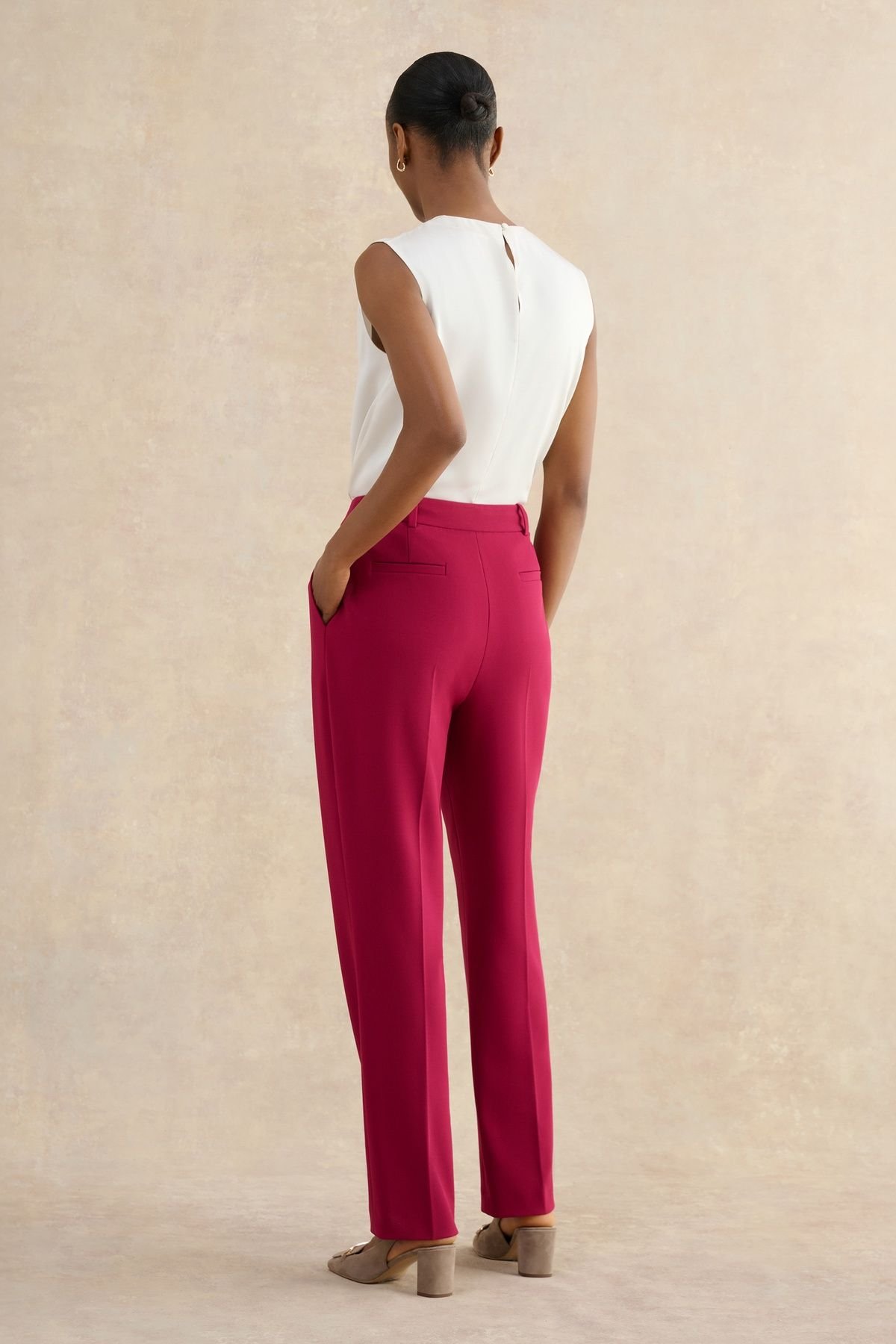 Hobbs London Hobbs London Women's Gemma Straight Leg Trousers in Cerise - 4