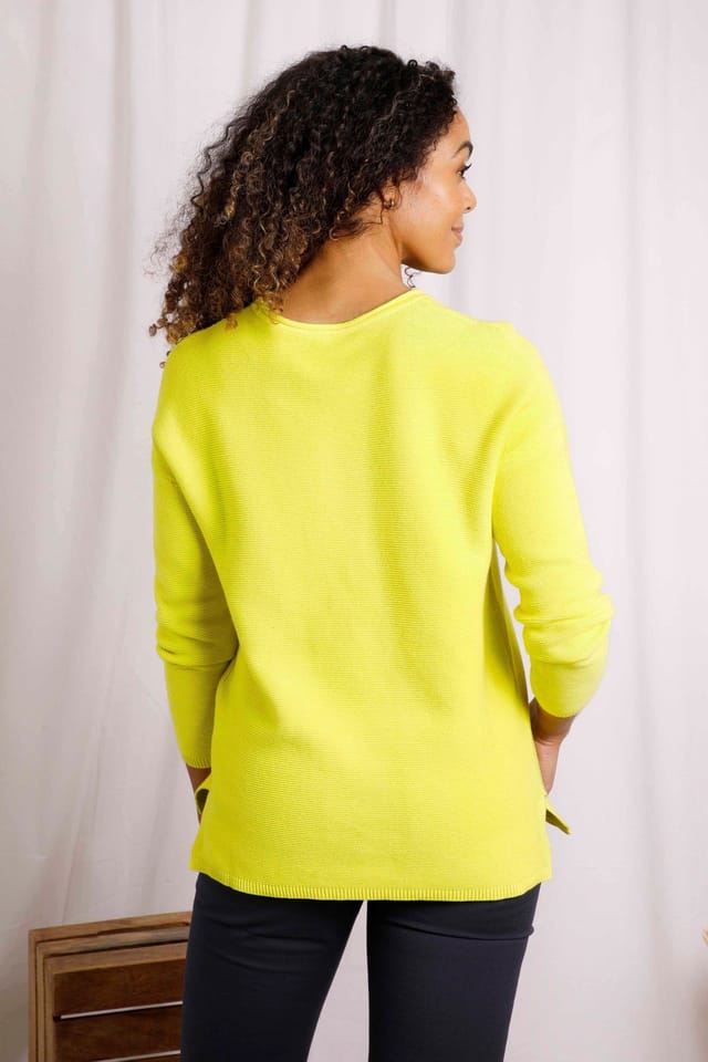 Weird Fish Weird Fish Women's Dalla Knitted Crew Neck Jumper in Lime - 3