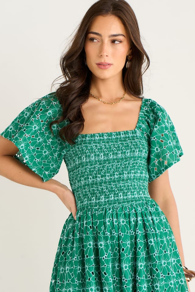 Gini London Gini London Women's Green Floral Broderie Shirred Midi Dress - 2