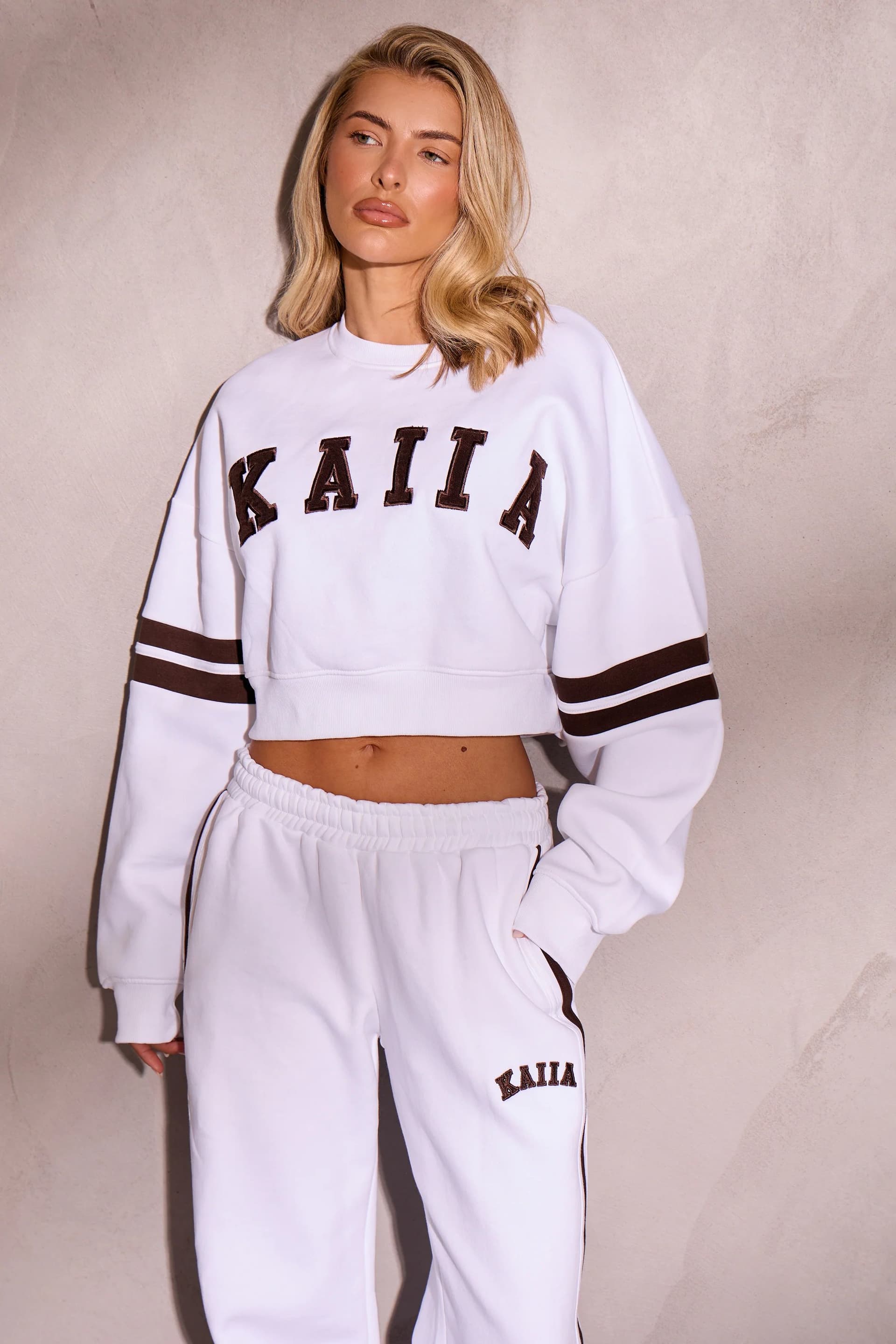 Kaiia Kaiia Cropped Sweatshirt Off White & Brown