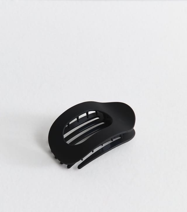 New Look Black Curved Cut Out Hair Claw Clip New Look - 2