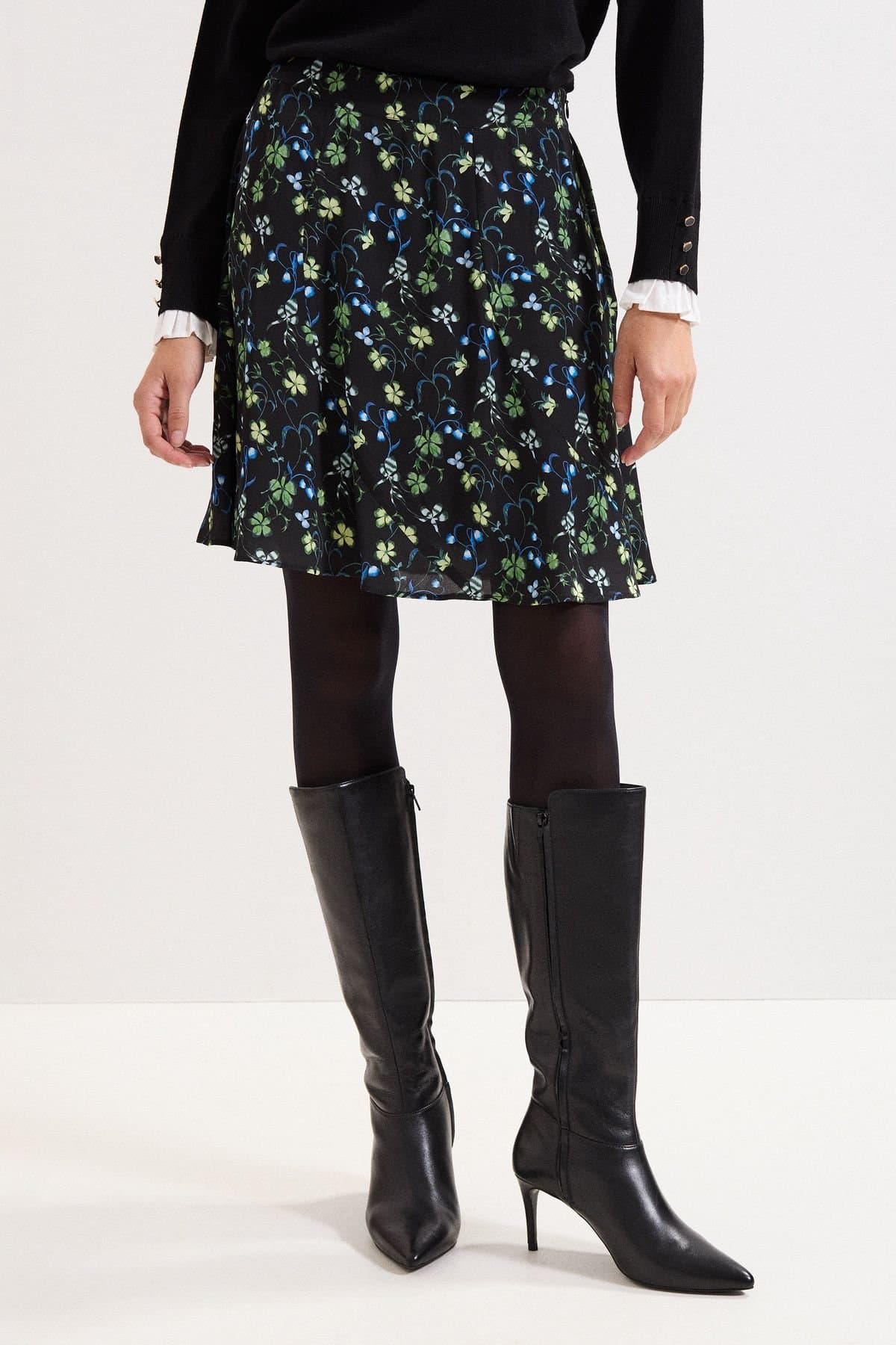 Phase Eight Phase Eight Women's Ilaria Print Flippy Skirt in True Black