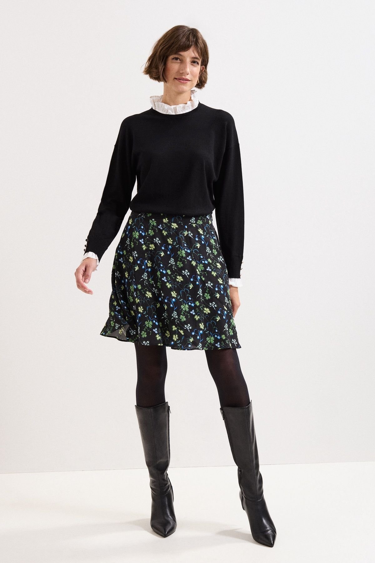 Phase Eight Phase Eight Women's Ilaria Print Flippy Skirt in True Black - 3