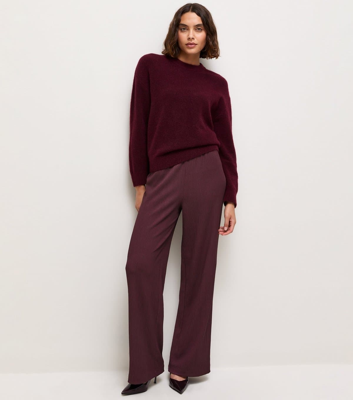 New Look Women's Tall Dark Burgundy Crinkle Texture Jersey Wide Leg Trousers New Look