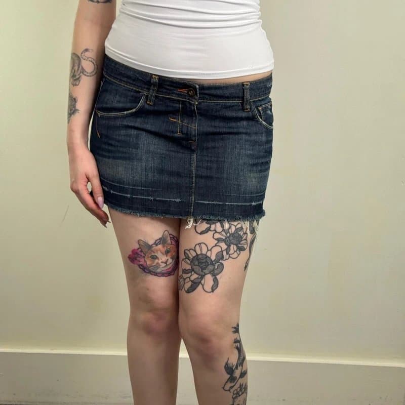 Topshop Y2K vintage mini skirt dark blue wash cargo pockets low rise fraying hem