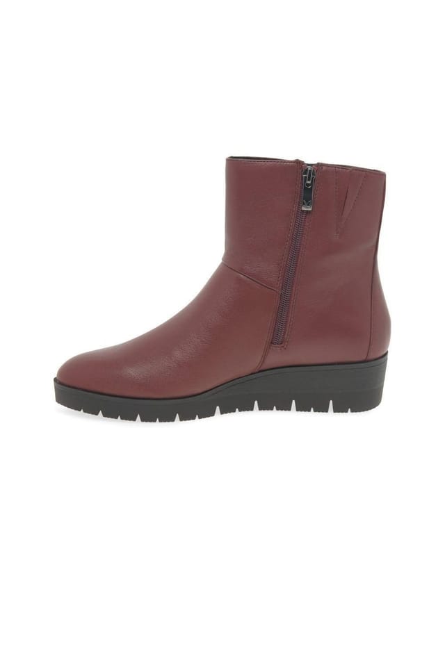 Caprice Caprice Women's 'Antonia' Ankle Boots in Wine - 2