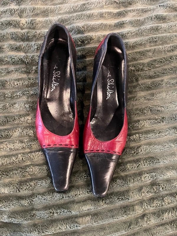 Jane Shilton Contrast stitching block colour burgundy black pointed toe kitten heel stiletto sandals court shoes - 1