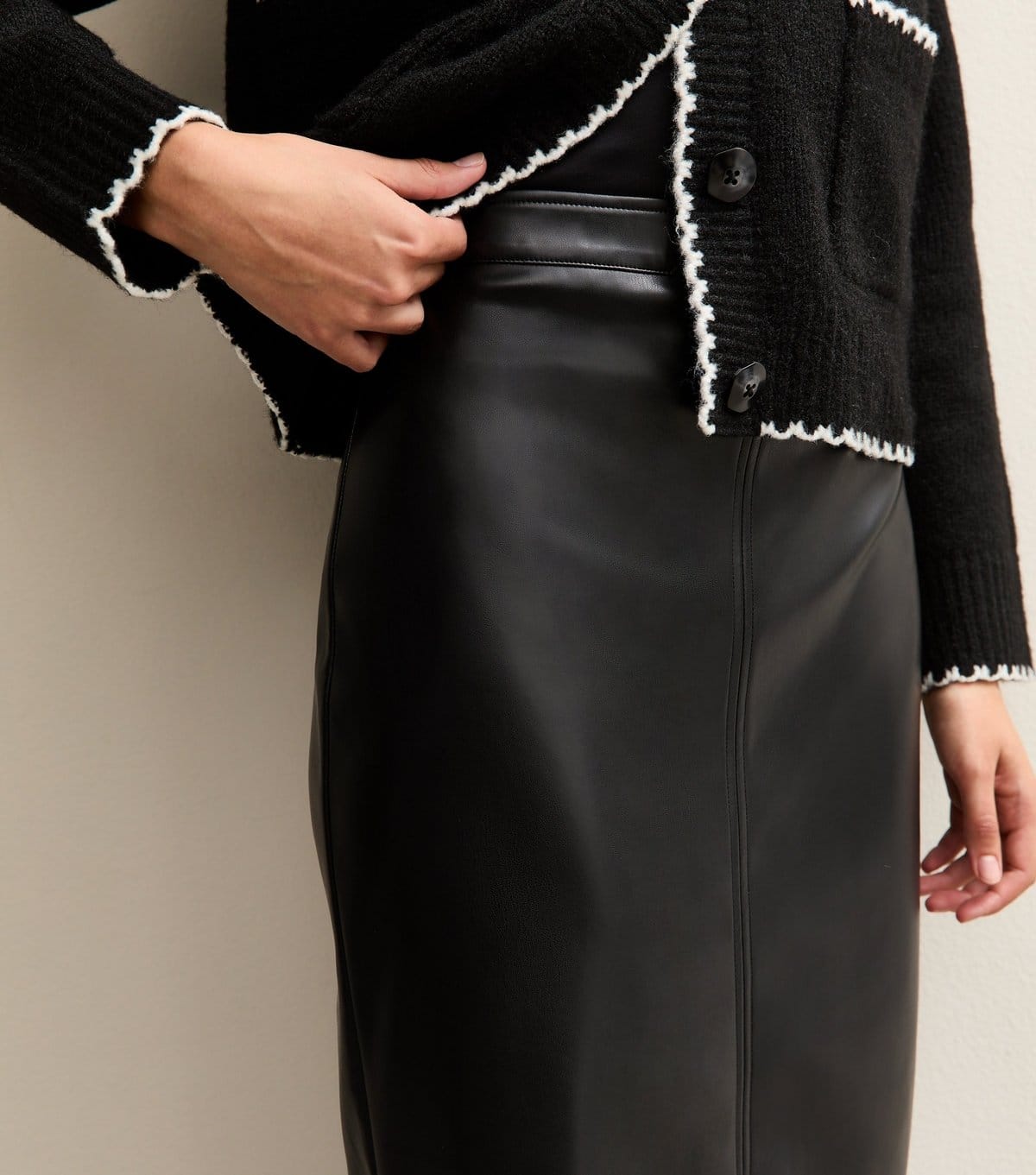 New Look Women's Black Faux Leather Pencil Skirt New Look - 4