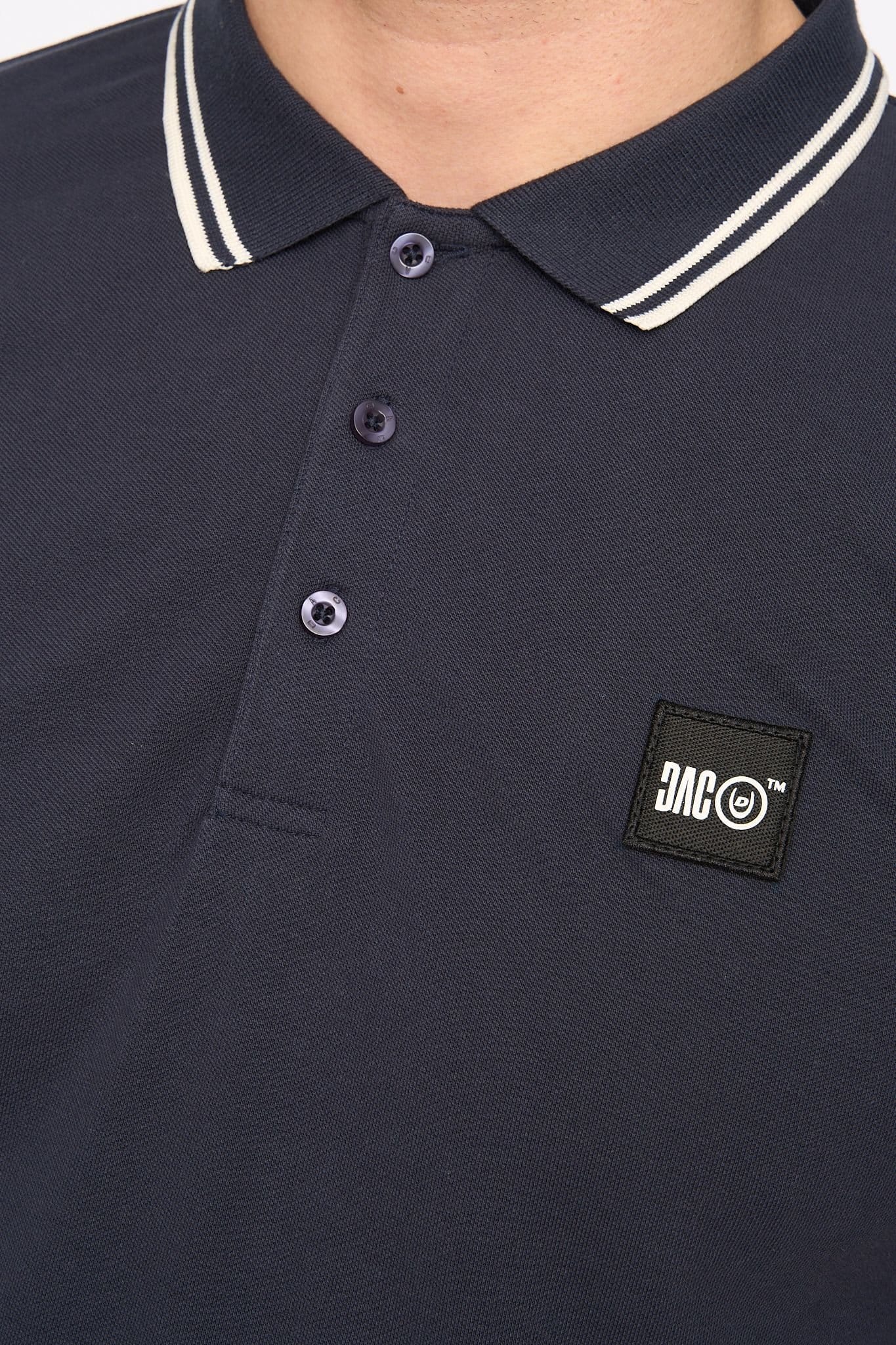 Duck&Cover Duck&Cover Men's Wrentham Cotton Pique Polo with Subtle Tipping in Navy - 4