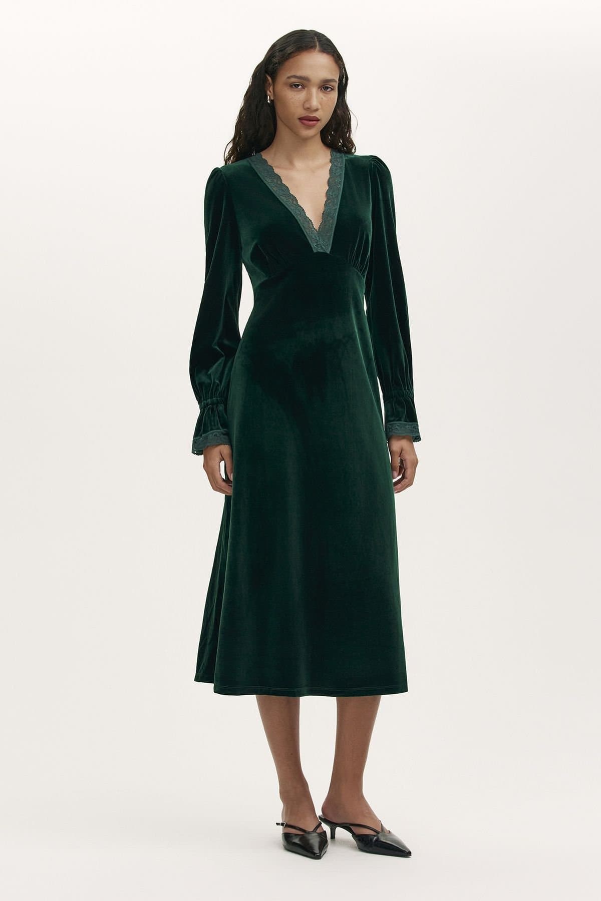 Finery London Finery London Women's Louise Velvet V Neck Midi Dress in Bottle Green