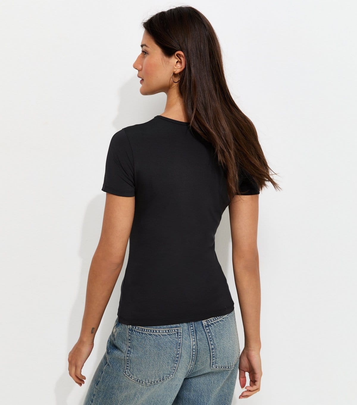 New Look Women's Black Slinky Jersey Crew Neck T-Shirt New Look - 4