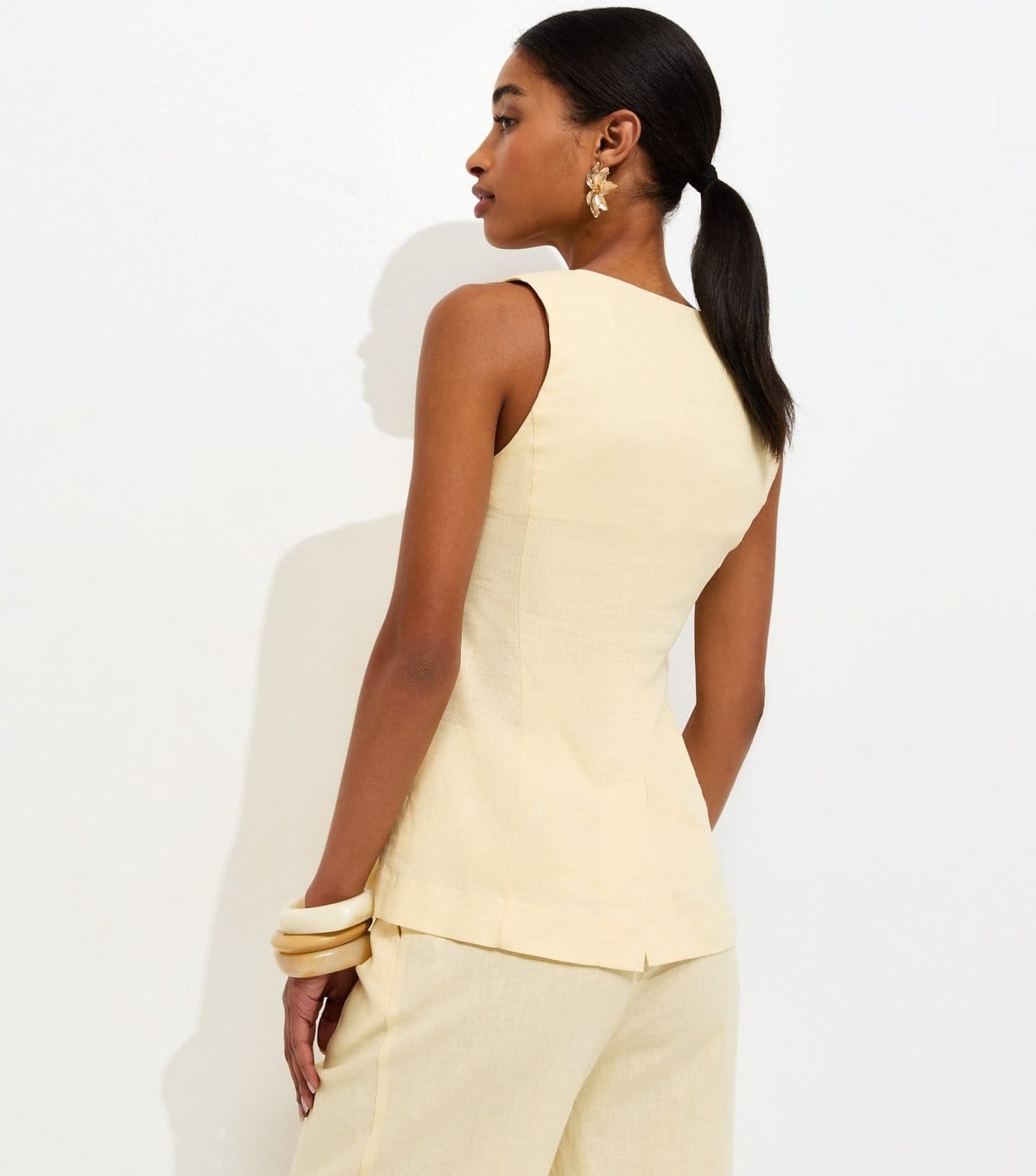 New Look Women's Yellow Linen Rich Thick Strap Waistcoat New Look - 4