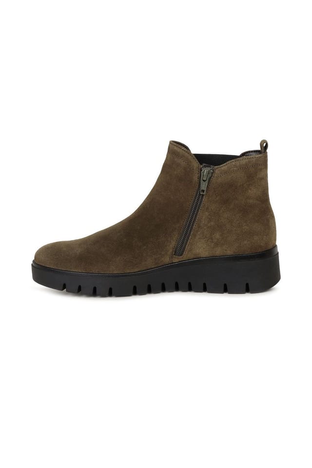 Gabor Gabor Women's 'Dublin' Chelsea Boots in Olive - 2