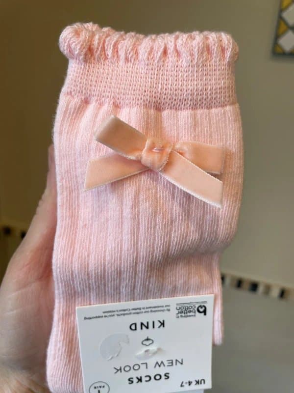 New Look One cute pair women’s pink socks size 4-7