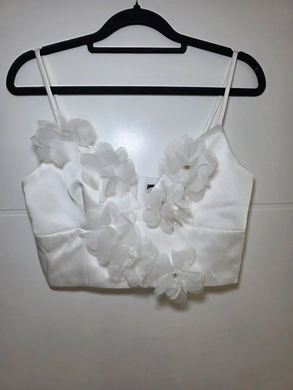 New Look White Floral Crop Top
