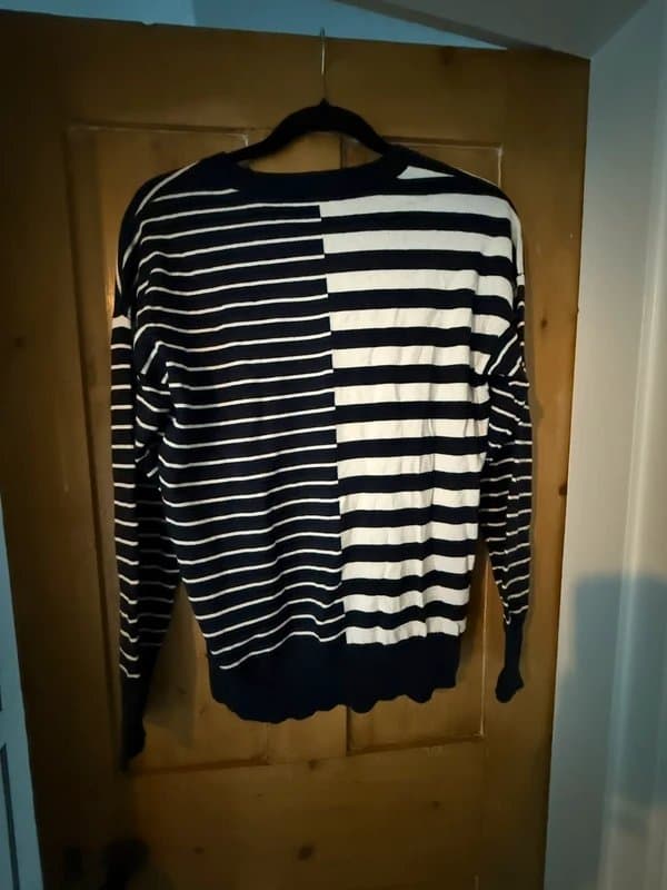 DKNY DKNY Navy & White Striped Jumper Size S