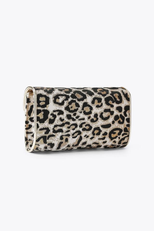 Carvela Carvela Women's 'Spiral Envelope Clutch' Bag in Gold - 3