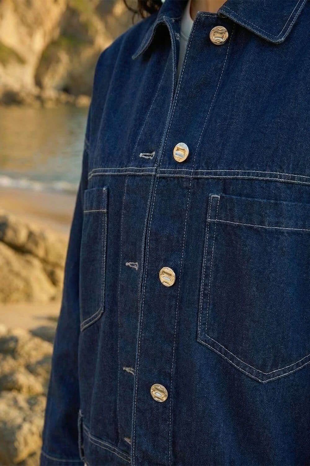 Dusk Dusk Women's Denim Jacket in Indigo - 4
