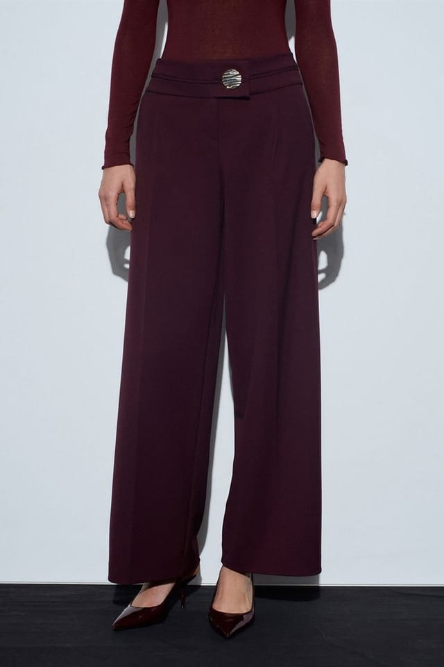 Dilvin Dilvin Women's High-Waist Wide-Leg Crepe Trousers in Burgundy - 3