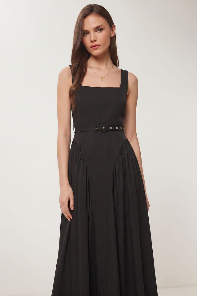 Happiness Istanbul Happiness Istanbul Women's Belted Sleeveless Midi Dress in Black - 3