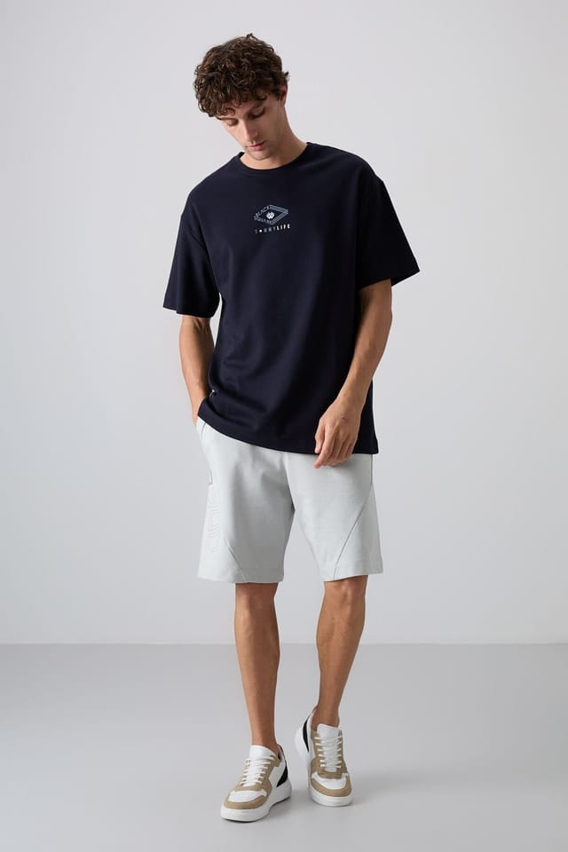 Tommy Life Tommy Life Men's Oversized Cotton-Blend Logo T-Shirt in Navy - 2