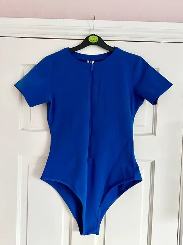 PLT Pretty Little Thing PLT Scuba Zip Blue Bodysuit | Sporty Minimalist | Dopamine Dressing | Size 10