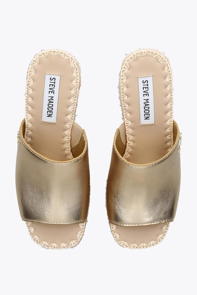 Steve Madden STEVE MADDEN Women's 'Cruzur Gold' Leather Sandals in Gold - 2