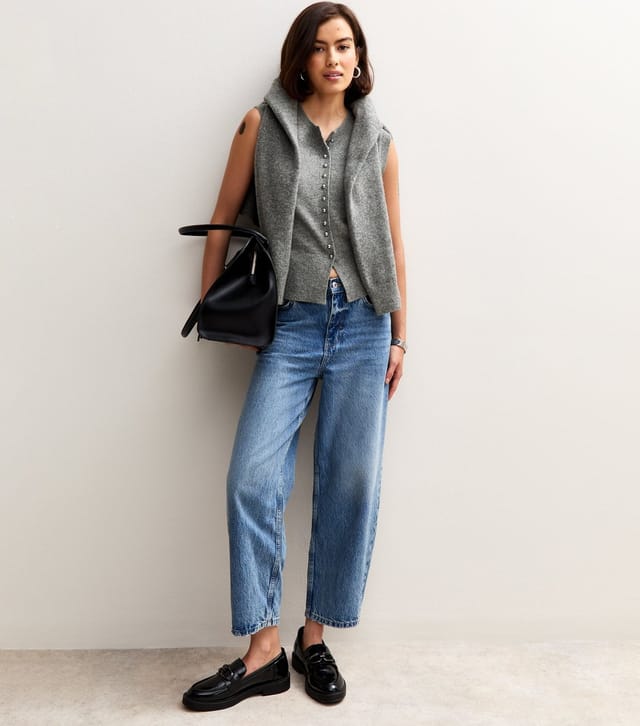 New Look Women's Grey Crew Neck Contrast Button Knit Waistcoat New Look - 2