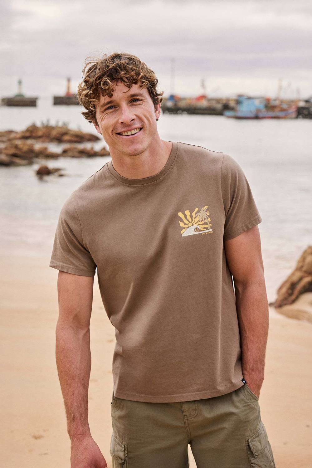 Animal Animal Men's 'Jacob' Short Sleeve Relaxed Fit Lightweight Casual Cotton T-Shirt in Tan - 2