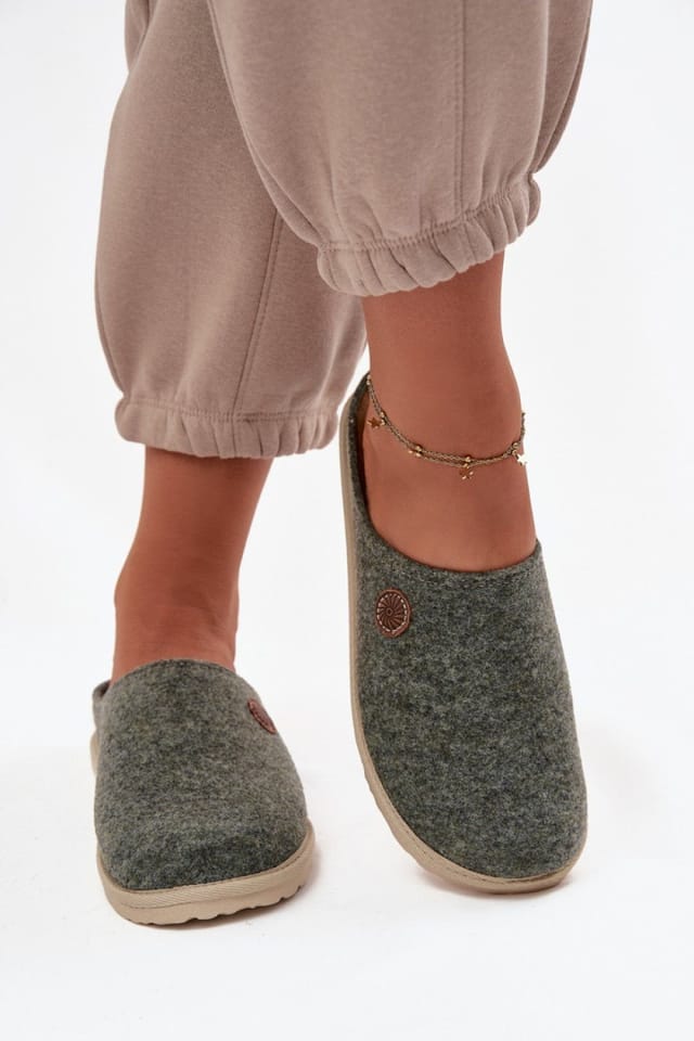 Love Lace Love Lace Women's Inblu Felt Comfort Everyday Home Slippers with Footbed in Green - 3