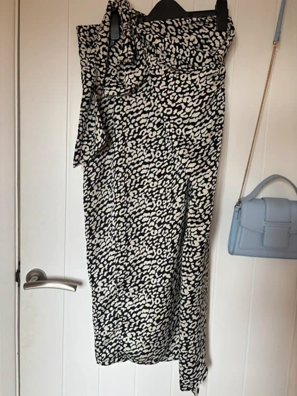 Never Fully Dressed Never Fully Dressed leopard wrap skirt Small
