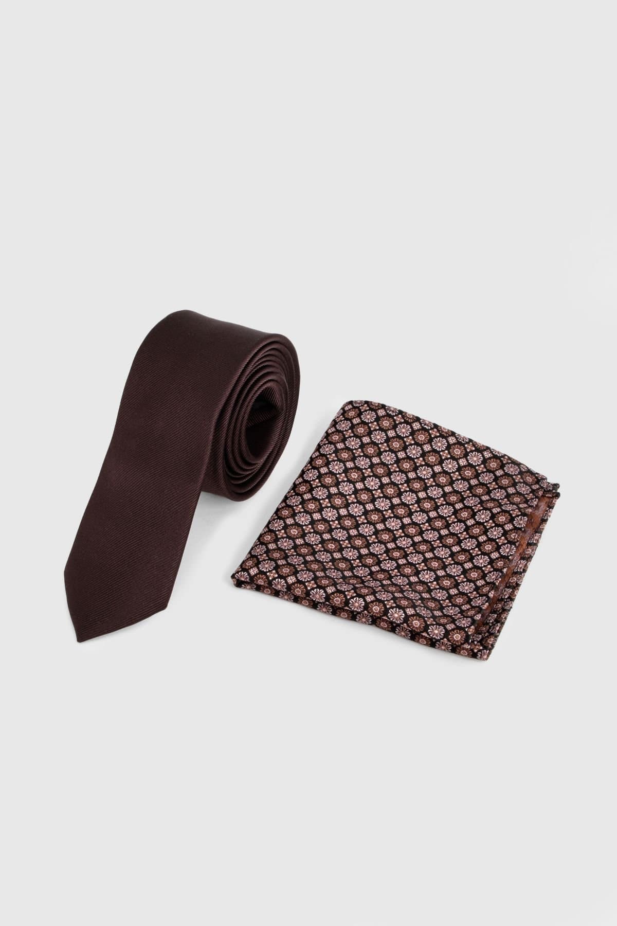 Burton Burton Men's Chocolate Tie & Foulard Pocket Square