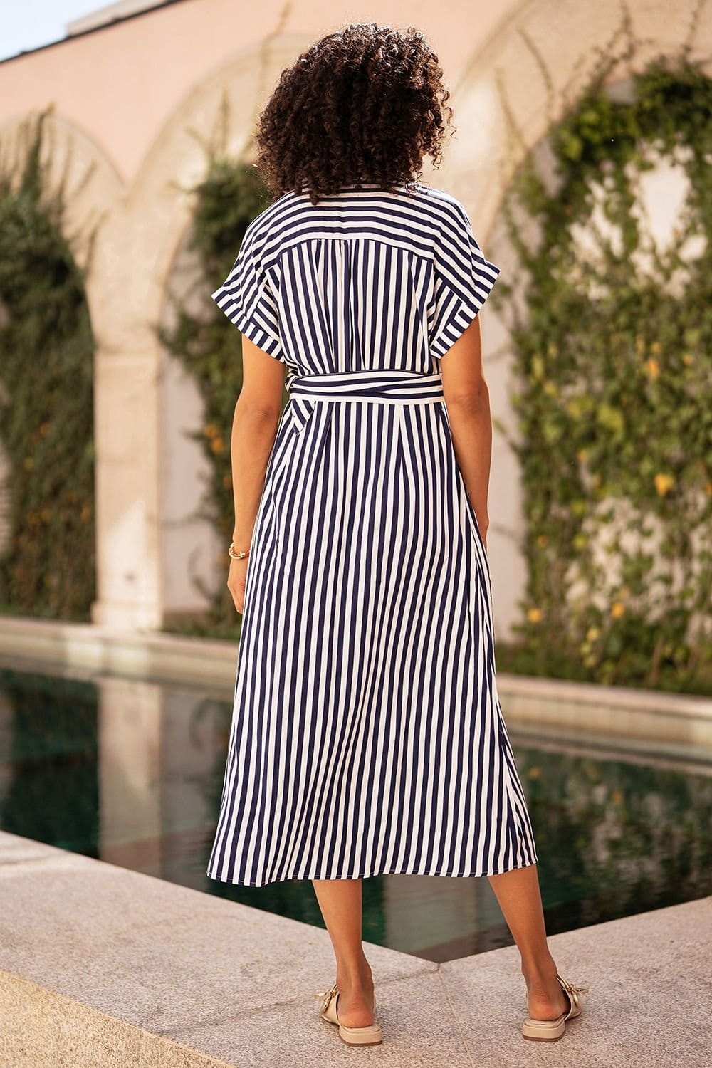 Yumi Yumi Women's White & Navy Stripe Print Relaxed Midi Shirt Dress With Belt - 4