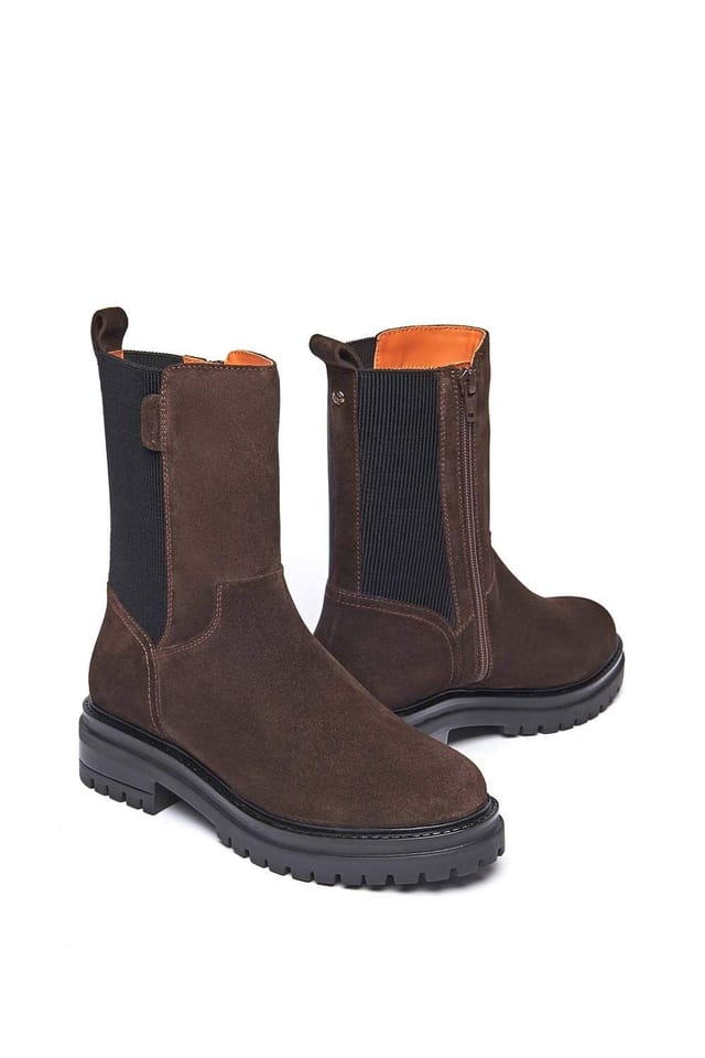 Moshulu Moshulu Women's 'Russula' Chunky Leather Chelsea Boots in Dark Brown - 2