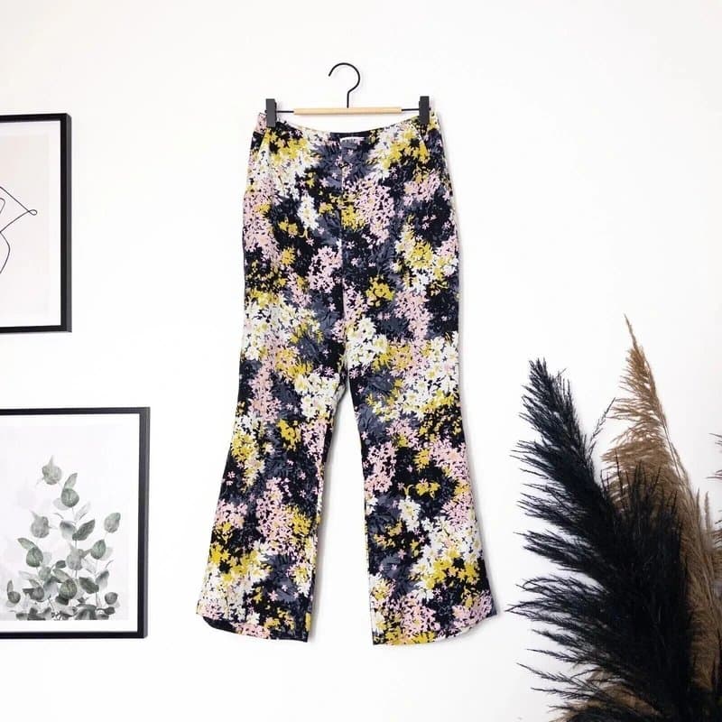 Whistles Whistles Pure Silk Selby Cropped Flare Trousers Floral - Size 8