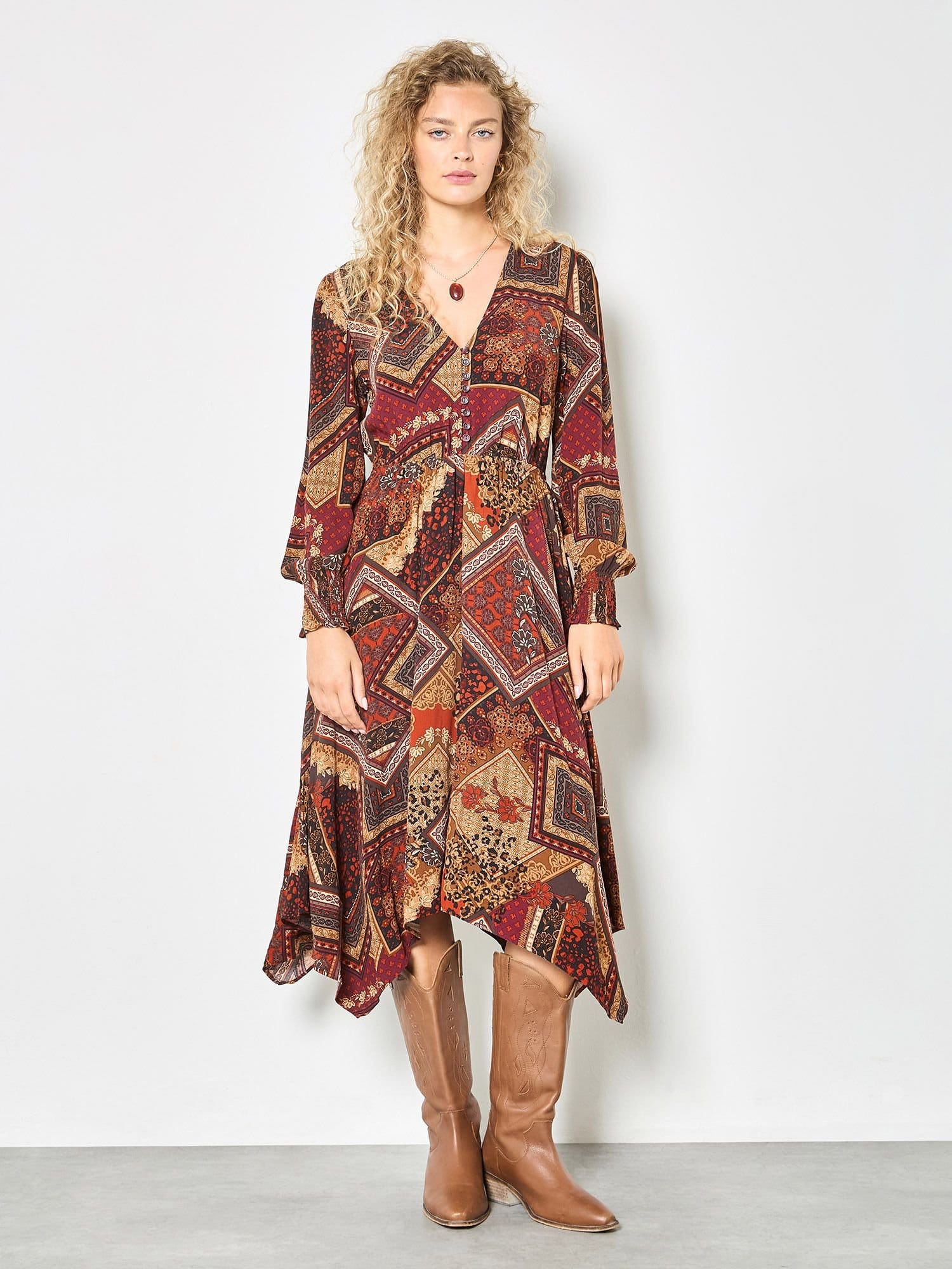 Apricot Apricot Women's Patchwork Print Hanky Hem Midaxi Dress in Burgundy - 4