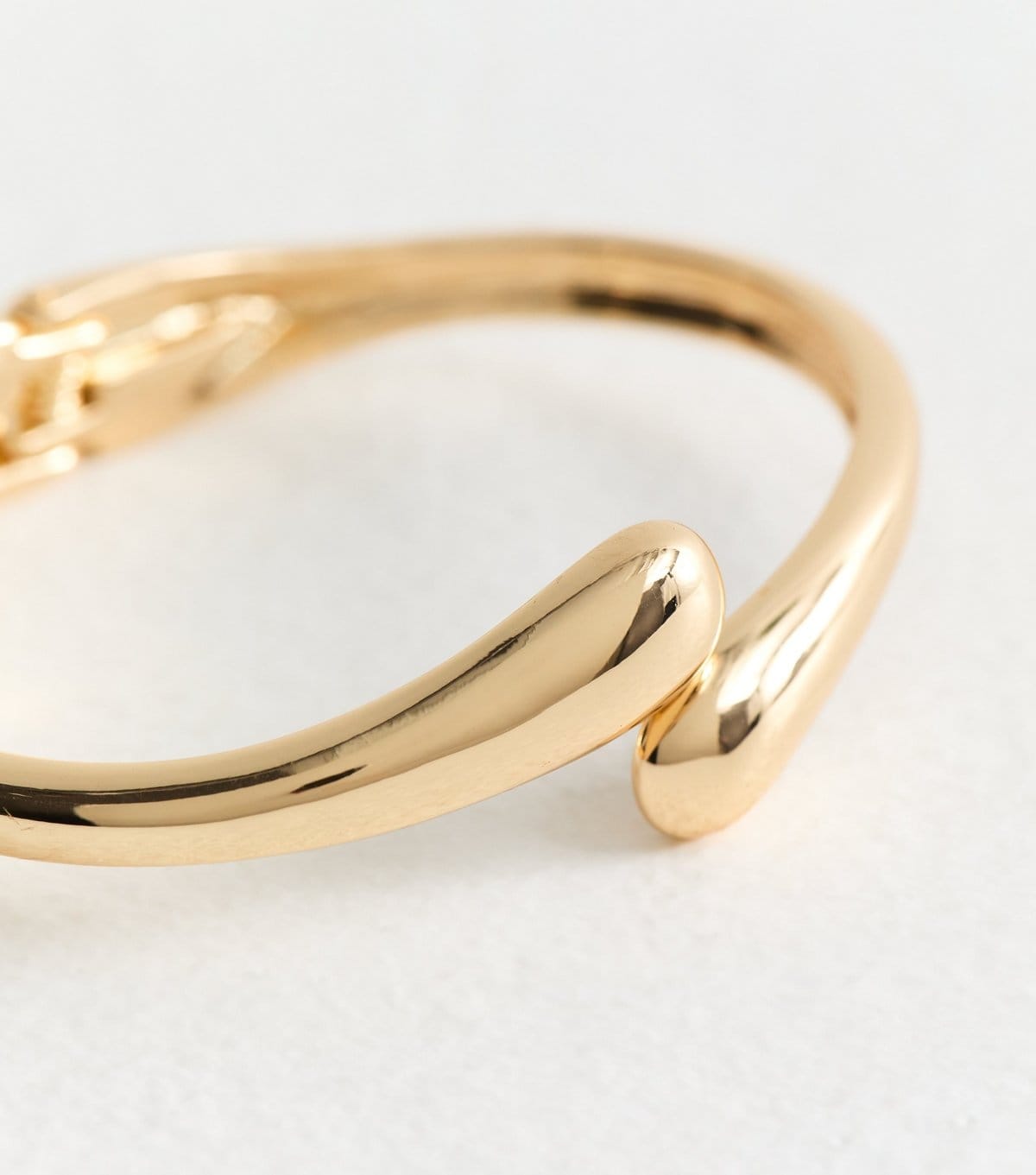 New Look Gold Tone Teardrop Cuff New Look - 4